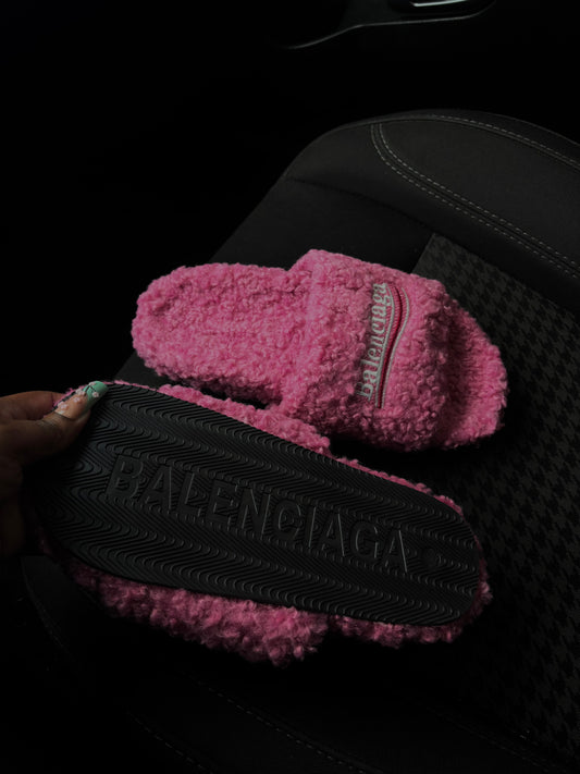 ✨Glam Queen Luxe Slippers