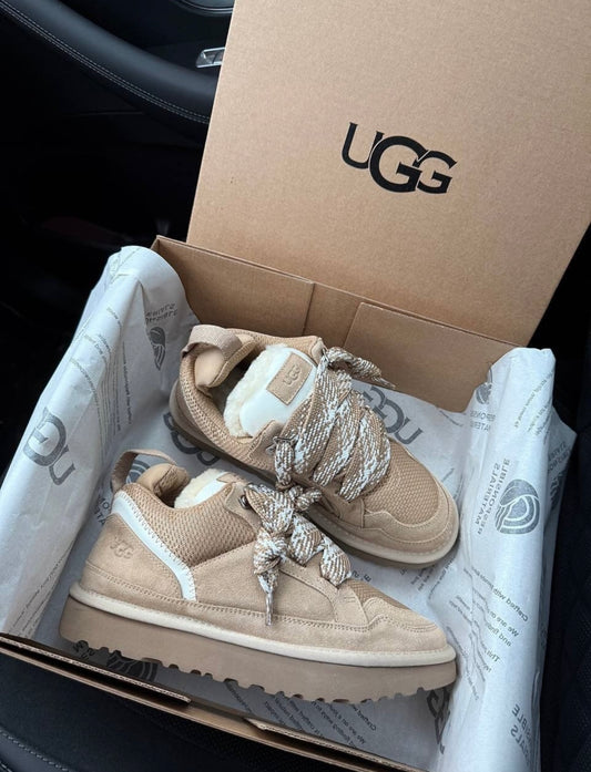 ✨UGG Low-Top Suede Sneaker