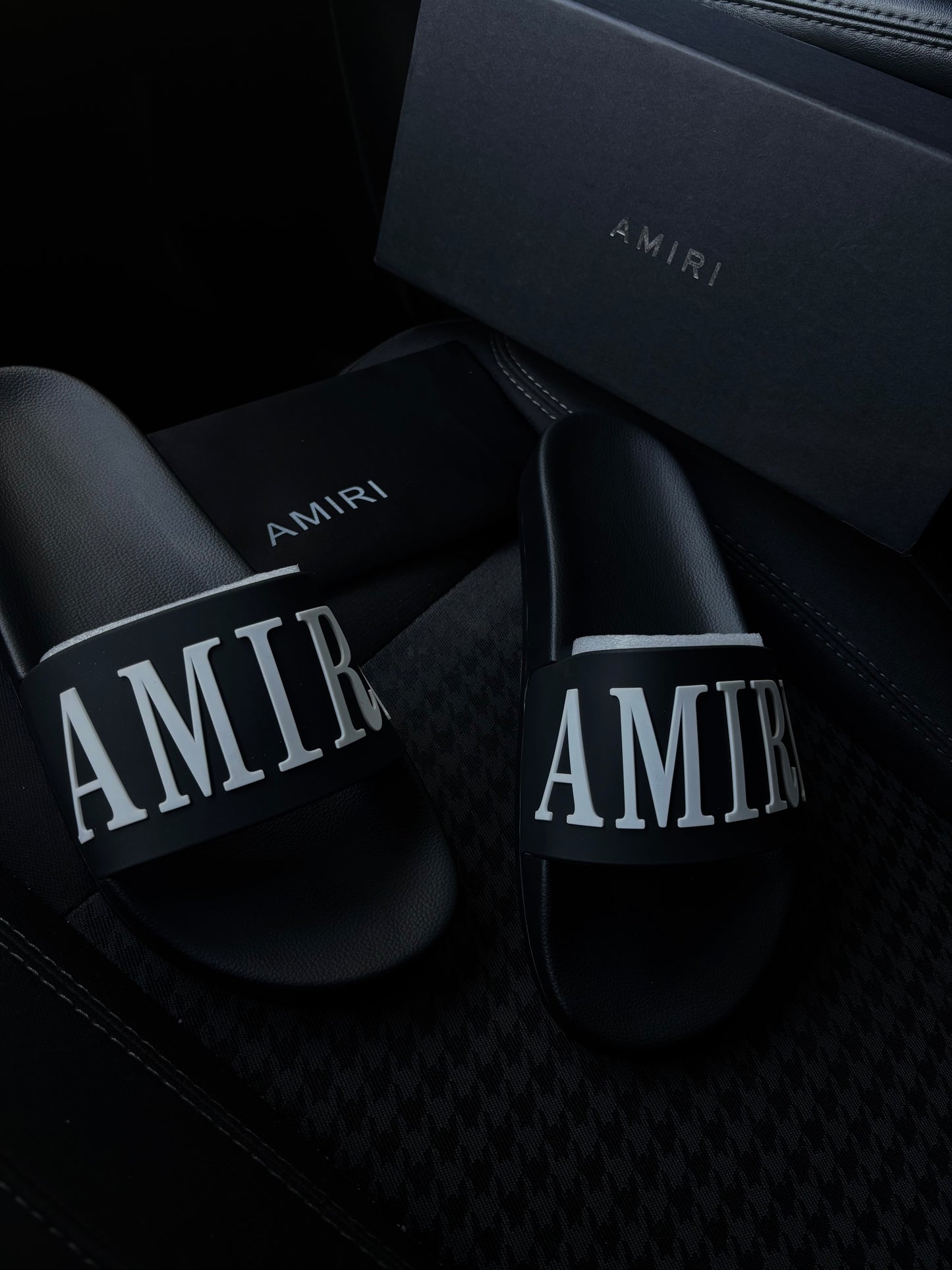 Amiri Slides