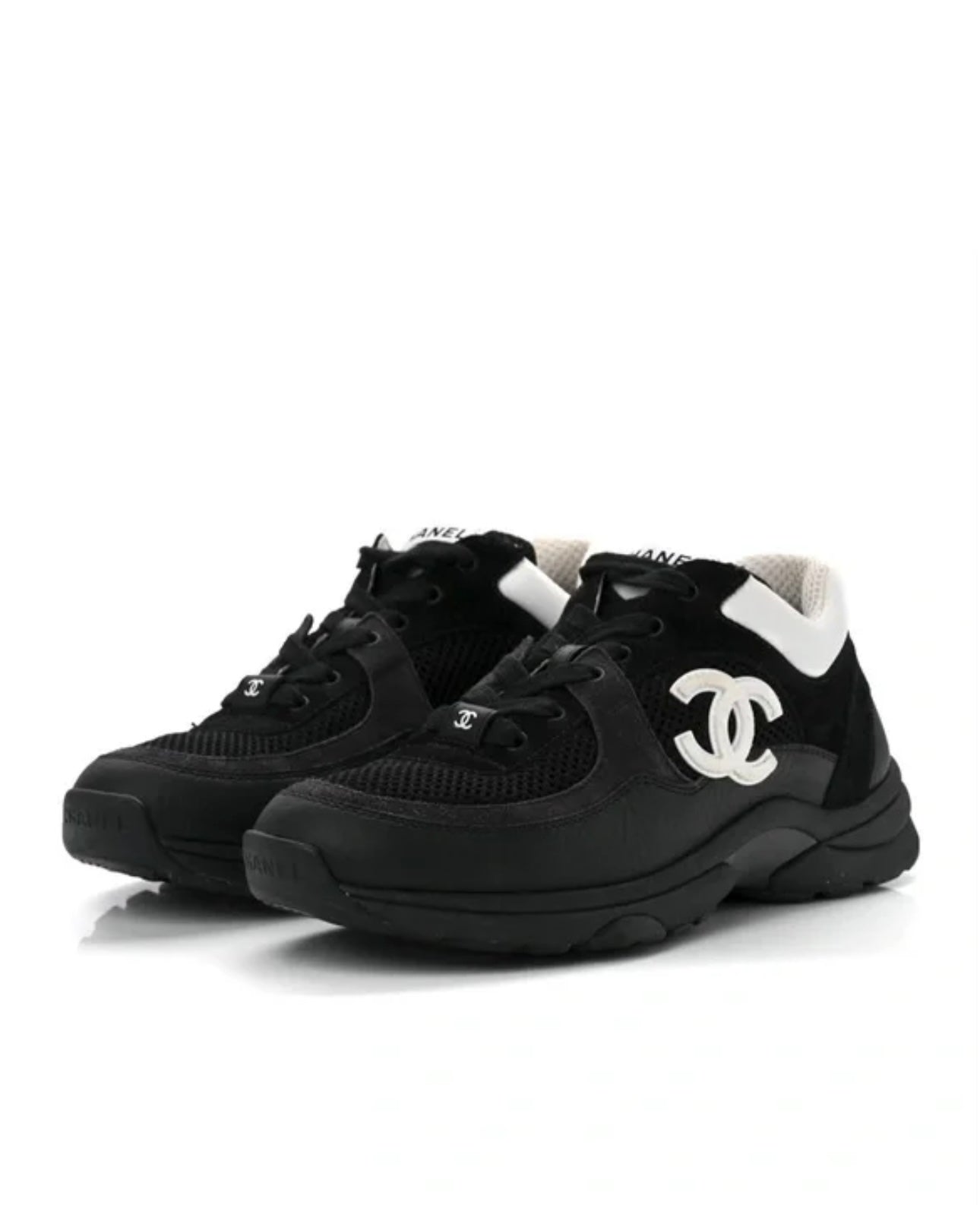 ✨Black & White Classic Luxe Sneakers