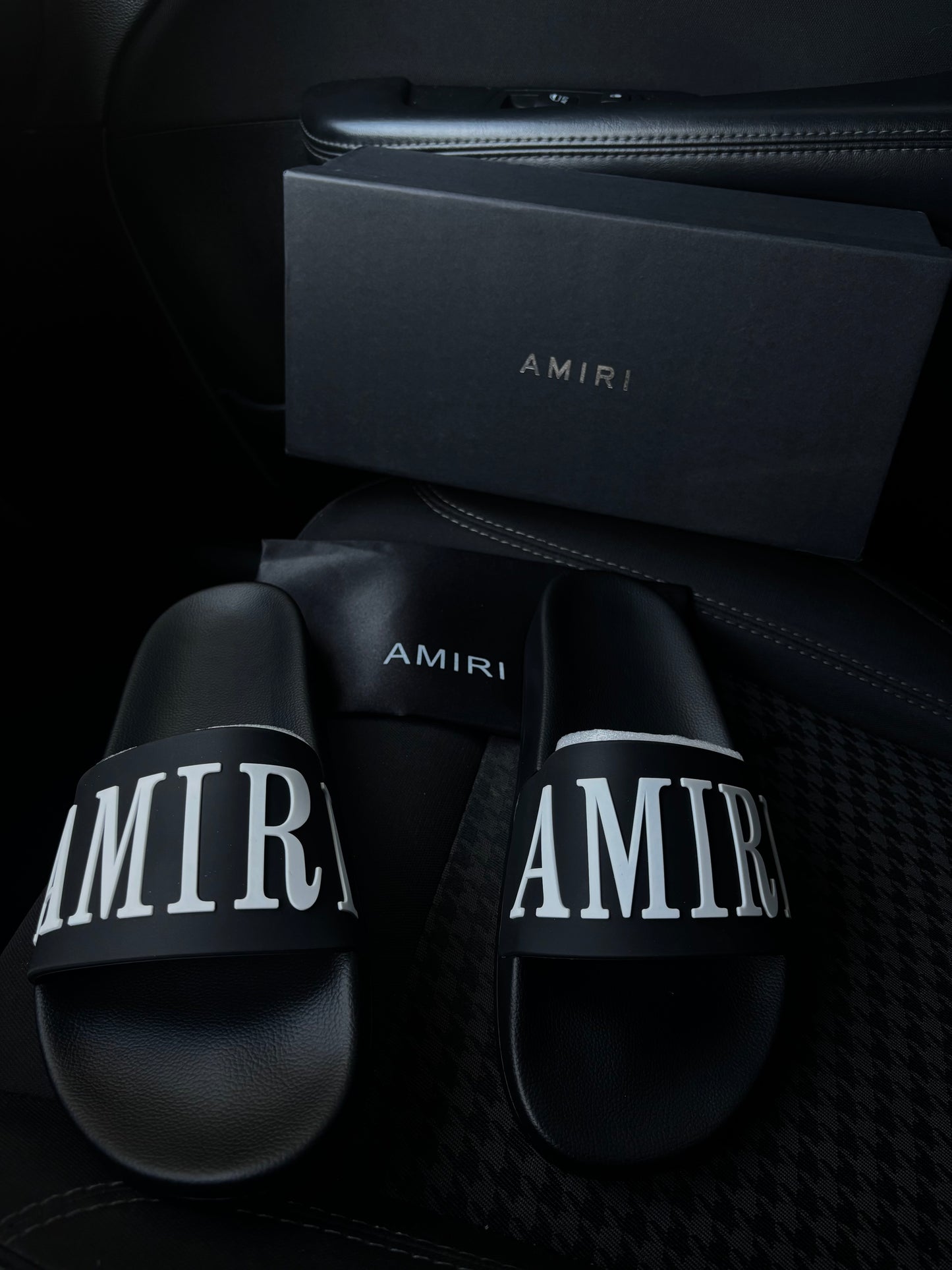 Amiri Slides