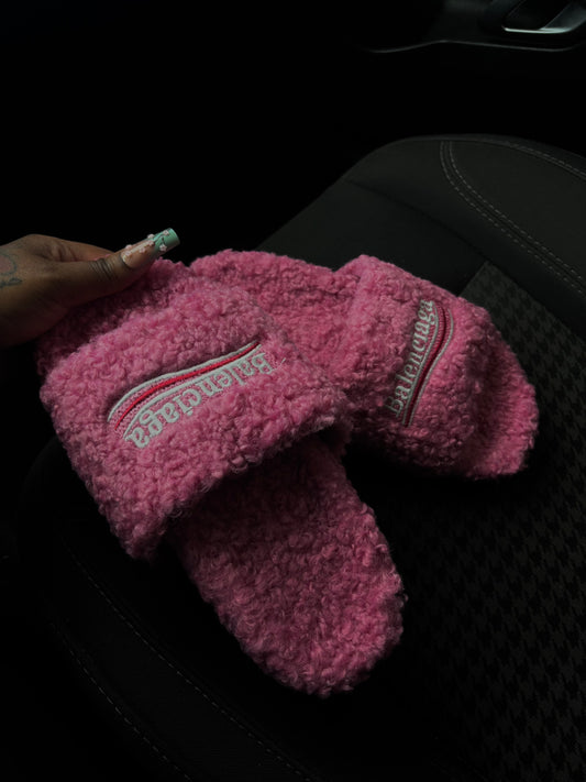 ✨Glam Queen Luxe Slippers